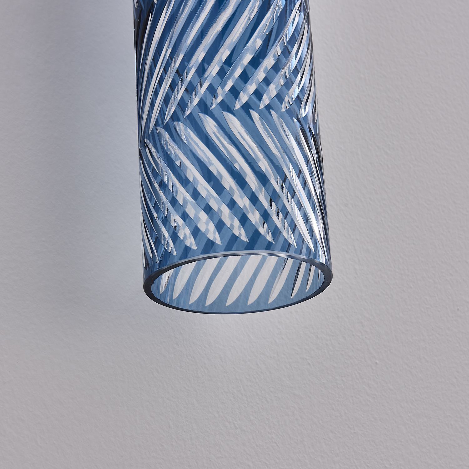 Kiriko 28-in (12-watt) LED Winter Brass Wall Sconce - Image 4